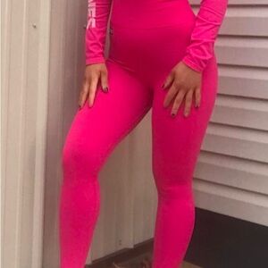 Pink leggings better bodies -small